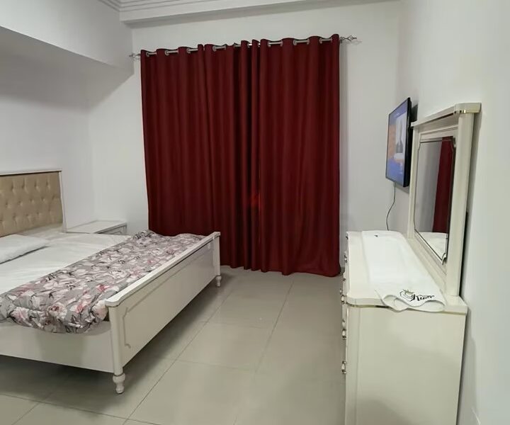 Furnished room available , beside sharaf dg metro @ 4000