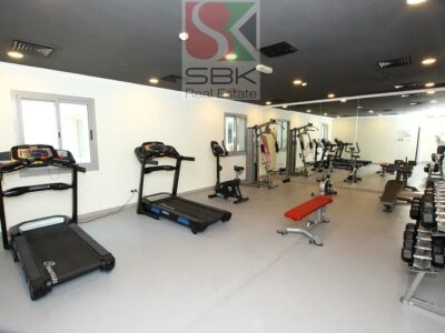Spacious 2 BHK apartment for rent in Marina @ 105000