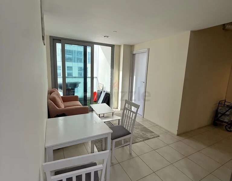 Room for Rent in Business Bay @ 2700 PM