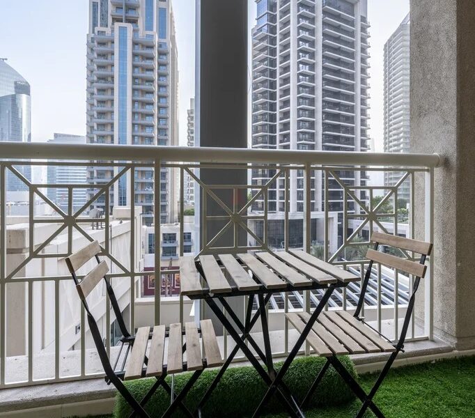 Luxury Room available in Downtown @ 8000 PM
