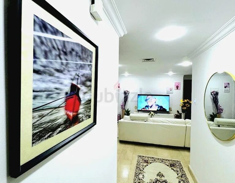 Summer Deal Room for Rent in Dubai Marina @ 2800