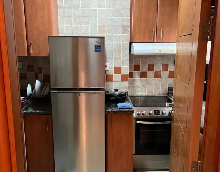 Bed Space Female / Near DMCC Metro / Dubai Marina @ 1700