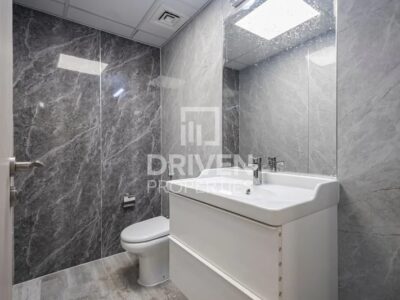 Upgraded 1 BR Unit | Prime Location in Marina Dubai @ 100000