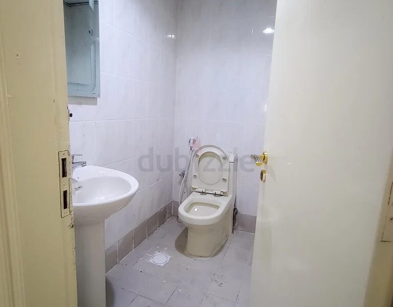 Ready To Move 4 Person Vip Room In Mankhool @ 4700