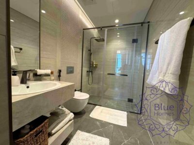 Fully Furnished ,1 Bedroom Apartment in Business Bay @ 100000