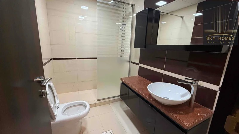 Luxurious 1bhk on marina with Big Balcony @ 70000