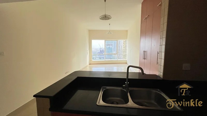 Studio /Chiller Free | Close to Metro | Lake View @ 60000
