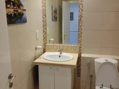 Master room with attached bathroom in business bay @ 5000