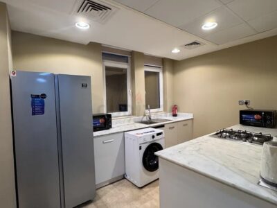 NO COMMISSION - ROOM FOR RENT IN VILLA, JVC @2900 PM