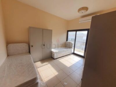 Executive male bedspace is available in Bur Dubai @ 900