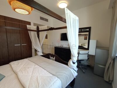 Master room with attached bathroom in business bay @ 5000
