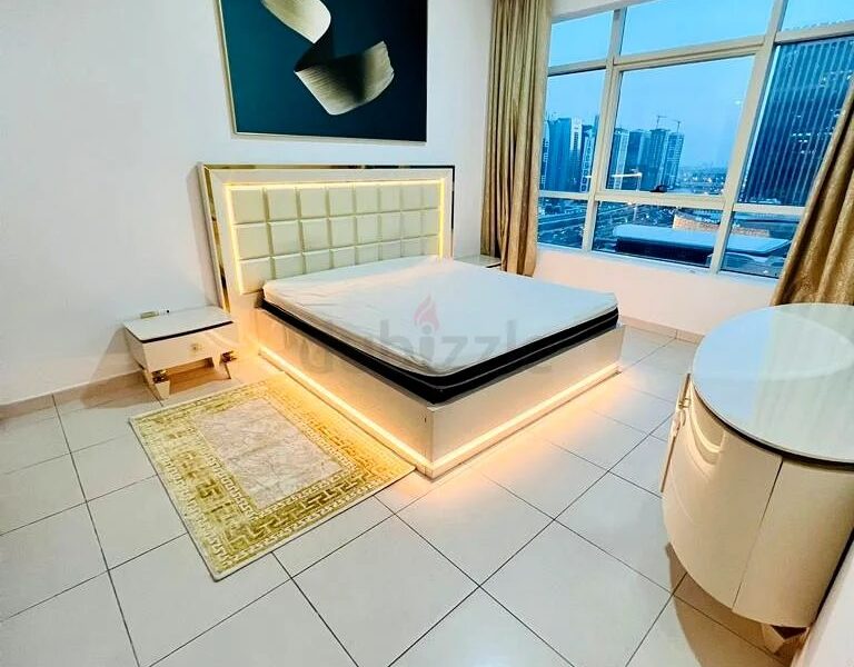 Summer Deal Luxury Master room for Rent in Marina @ 4499