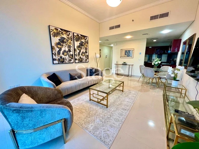 Best time to Rent in Dubai Marina 1 BHK Gulf view @ 110000