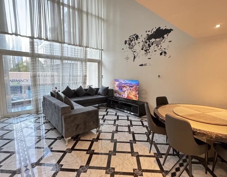 Master Room in Duplex Apartment | Close Metro | Marina # 5300