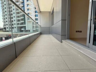Luxurious 1bhk on marina with Big Balcony @ 70000