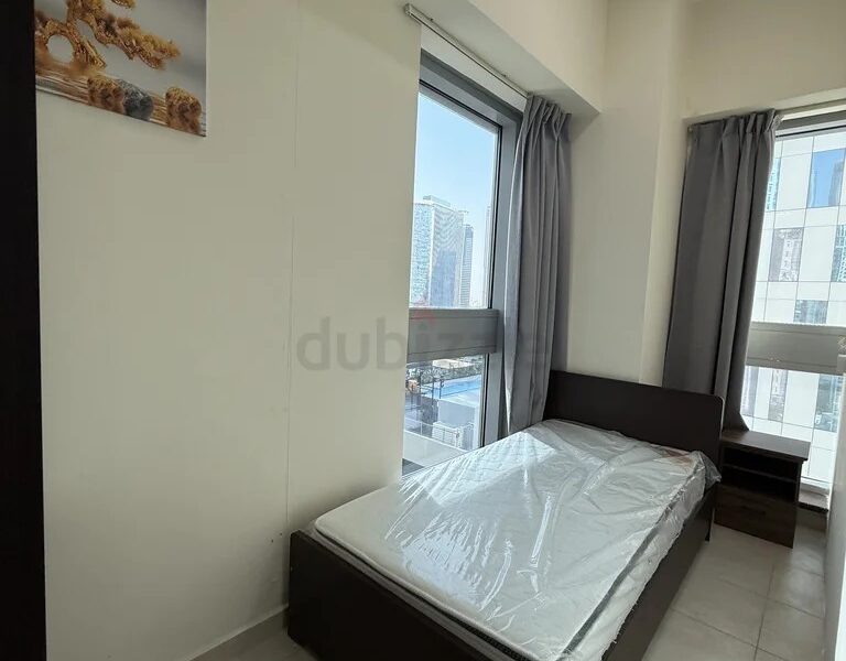 Room for Rent in Business Bay @ 2700 PM