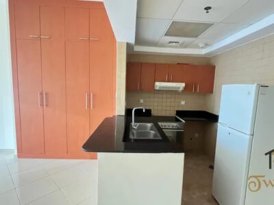 Studio /Chiller Free | Close to Metro | Lake View @ 60000
