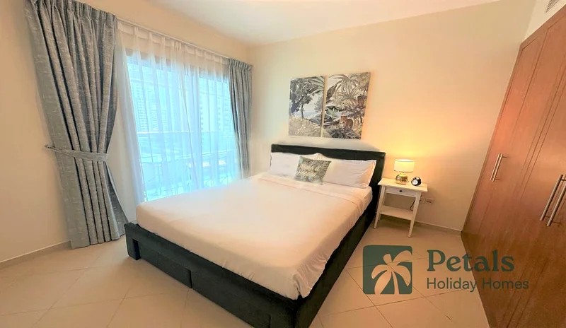 Hot Summer Deal 1BHK, Marina Diamond, Dubai Marina @ 6099