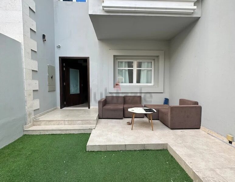 Luxury master bedroom in villa in JVC @ 3600