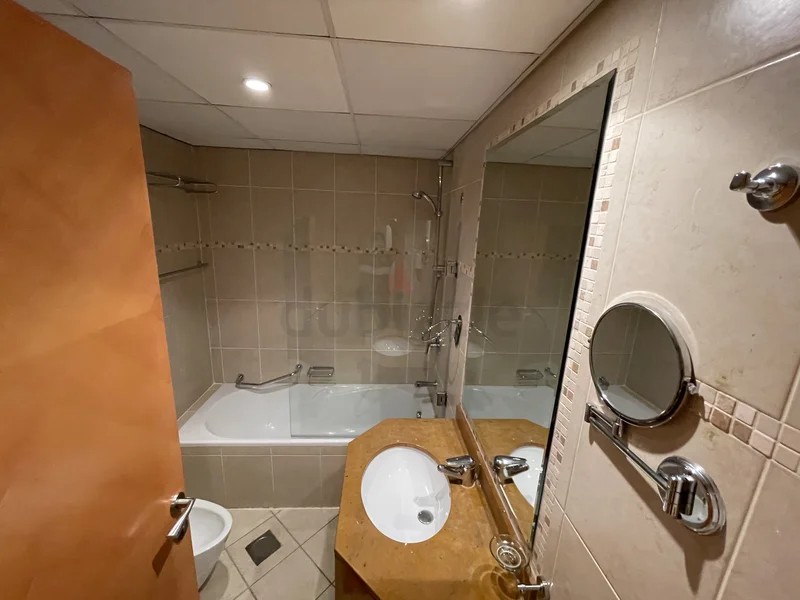 Spacious Room with Stunning Sea Views – AED 4,200