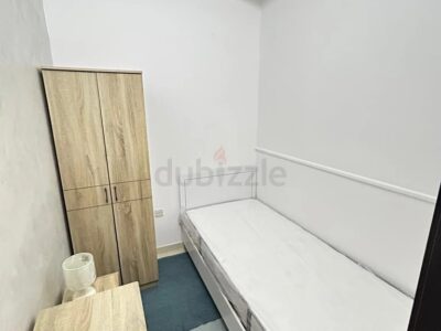 Amazing small room without window in business bay @ 2500