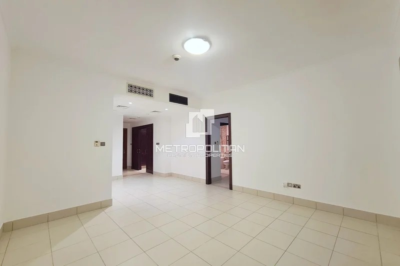 Partial Burj View | Ready to Move In | Key in Hand @ 120000