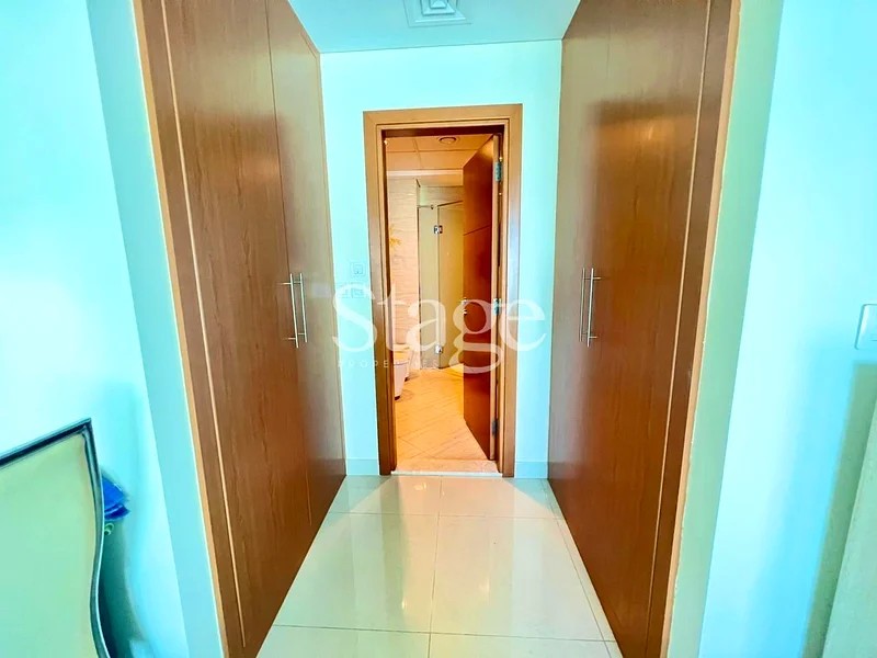 Best time to Rent in Dubai Marina 1 BHK Gulf view @ 110000