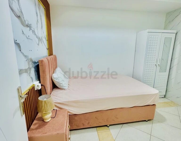 Small Room Available For Rent in Dubai Marina @ 2799