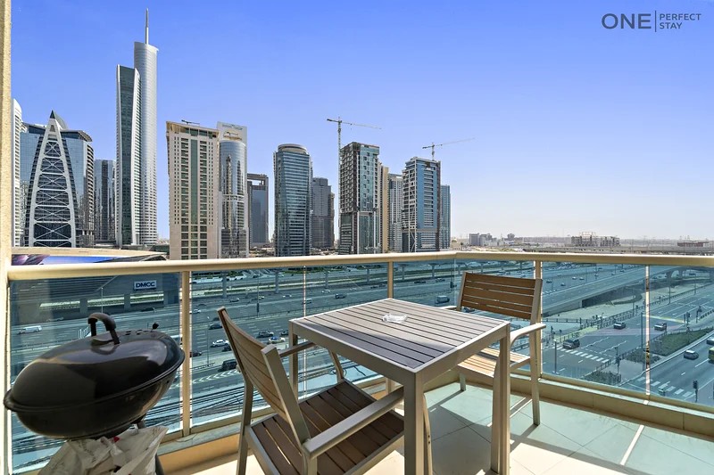 Spacious Furnished Studio | 609 Sqft | Prime Marina Location