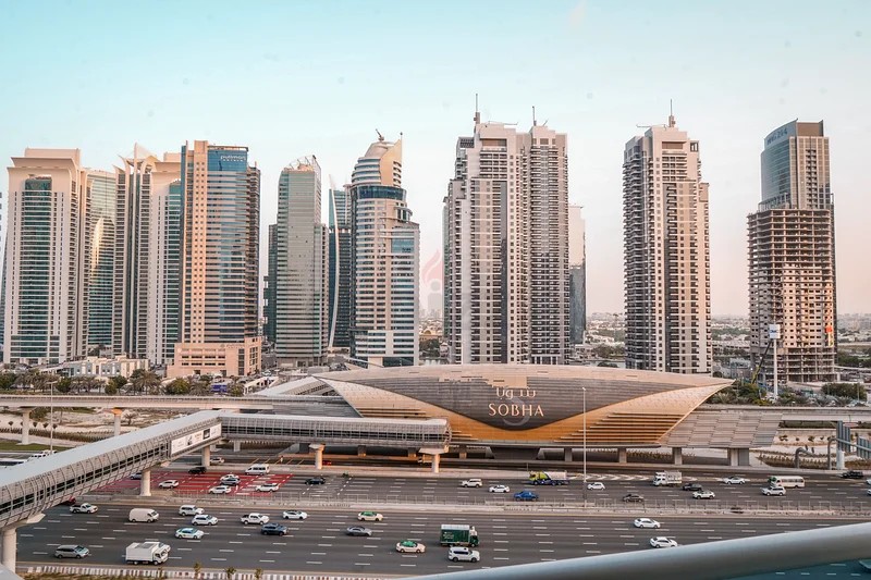 Luxurious Room in Dubai Marina | 30 secs from Sobha Metro