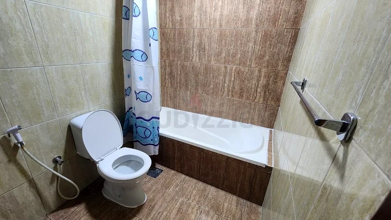 Spacious Master room for Rent in Jumeirah Lake Towers @4200