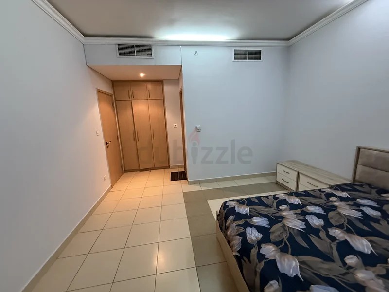 Executive Rooms for Girls or Couple in Bur Dubai @ 3500