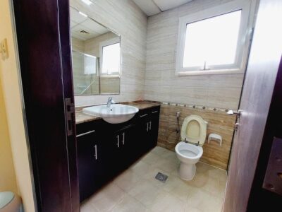 Room with shared washroom in a villa for Rent in JVC