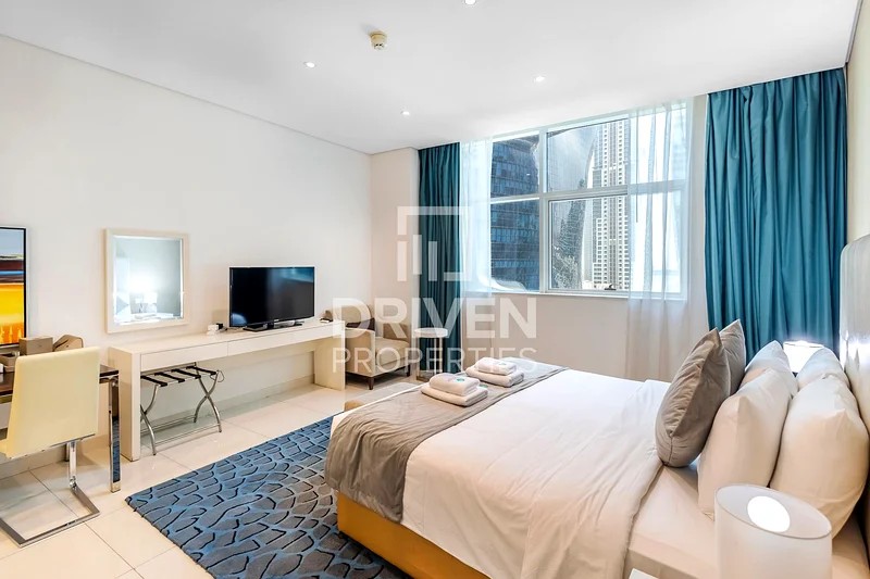 Fully Furnished Spacious Studio in Business ay| Ready to Move In