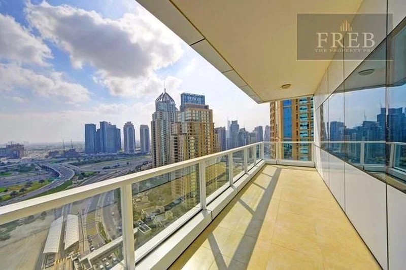 Spacious 2 BHK apartment for rent in Dubai Marina @ 134999