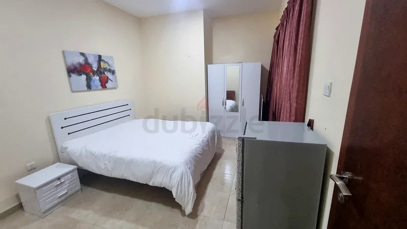 Spacious Master room for Rent in Jumeirah Lake Towers @4200