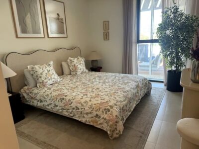 Affordable furnished Room for Executive in Bur Dubai @ 3300