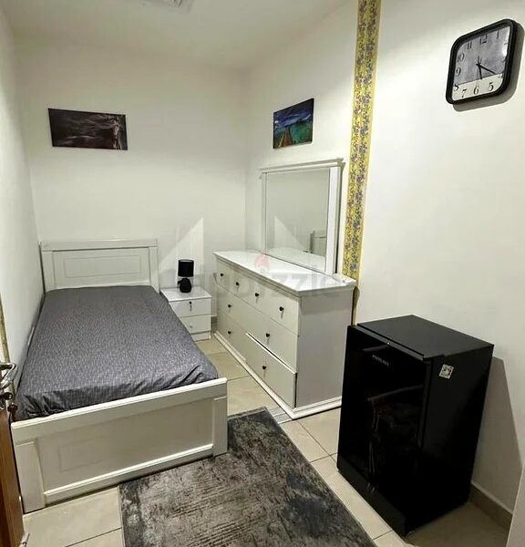 Partition in a room in Downtown for rent @ 2750