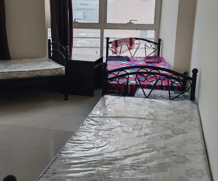 Executive Bed Space for Girls in Bur Dubai Pure Veg