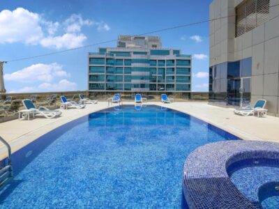 Restful studio Apartment is Dubai Sports City