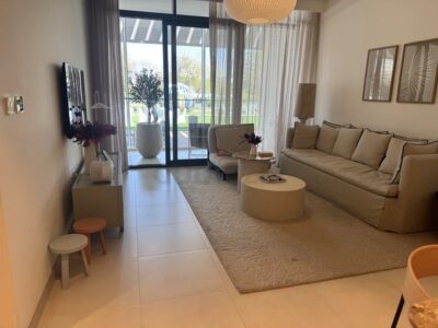 Affordable furnished Room for Executive in Bur Dubai @ 3300