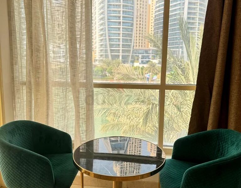 Ladies Room for rent in Dubai marina