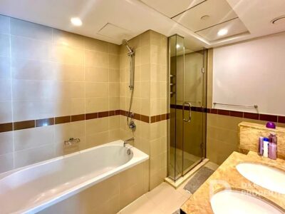One Bedroom Apartment for rent in Downtown dubai @ 120000