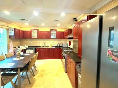 Ladies Room for rent in Dubai marina
