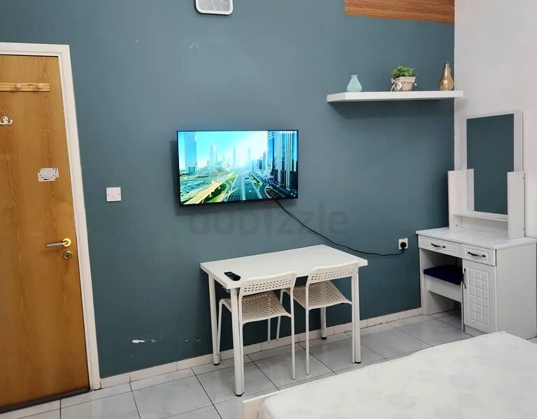 Executive Bedroom for rent in Al Mankhool Bur Dubai