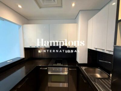 Studio Near Metro | Vacant | Marina View | Cozy