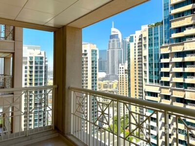 One Bedroom Apartment for rent in Downtown dubai @ 120000