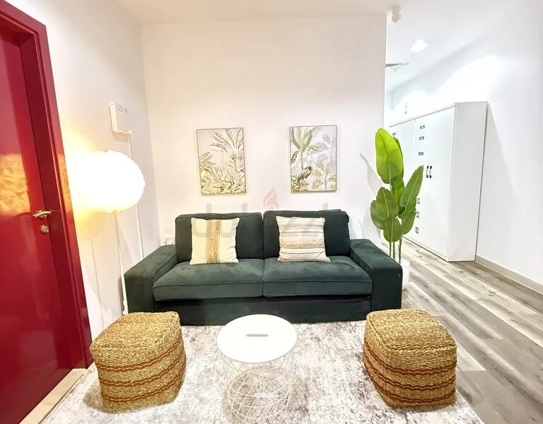 Executive bedspace for rent in Bur Dubai @ 1600 monthly