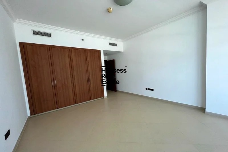 Vacant on Sept. 1st | Stunning View | Huge Layout