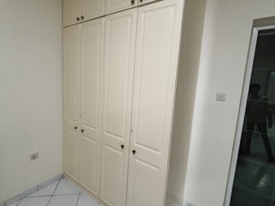 Spacious Master bedroom for rent in Bur Dubai @ 4000